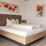 Apartmanhotel Olympia Tirol 3*