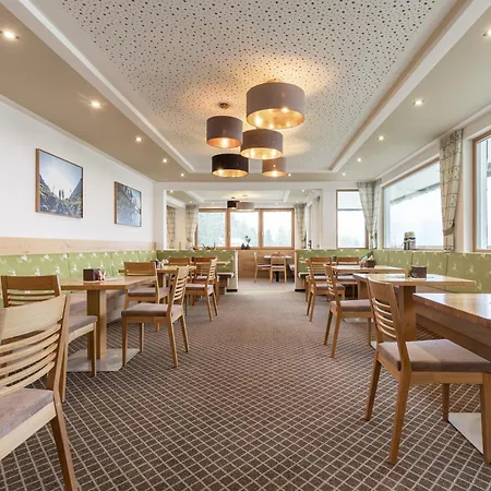 Das Aparthotel Olympia Tirol Aparthotel Seefeld in Tirol