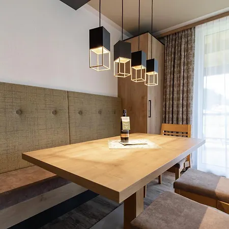 アパートホテル Olympia Tirol 3*